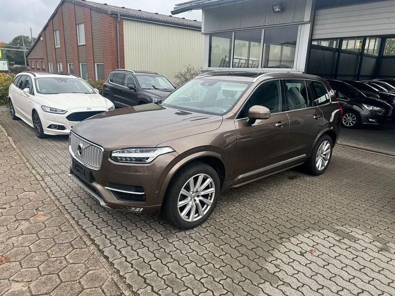 Braun Gebraucht 2015 Volvo XC90 Inscription SUV | 21.990 € (Guter Preis) - Bild 1/4