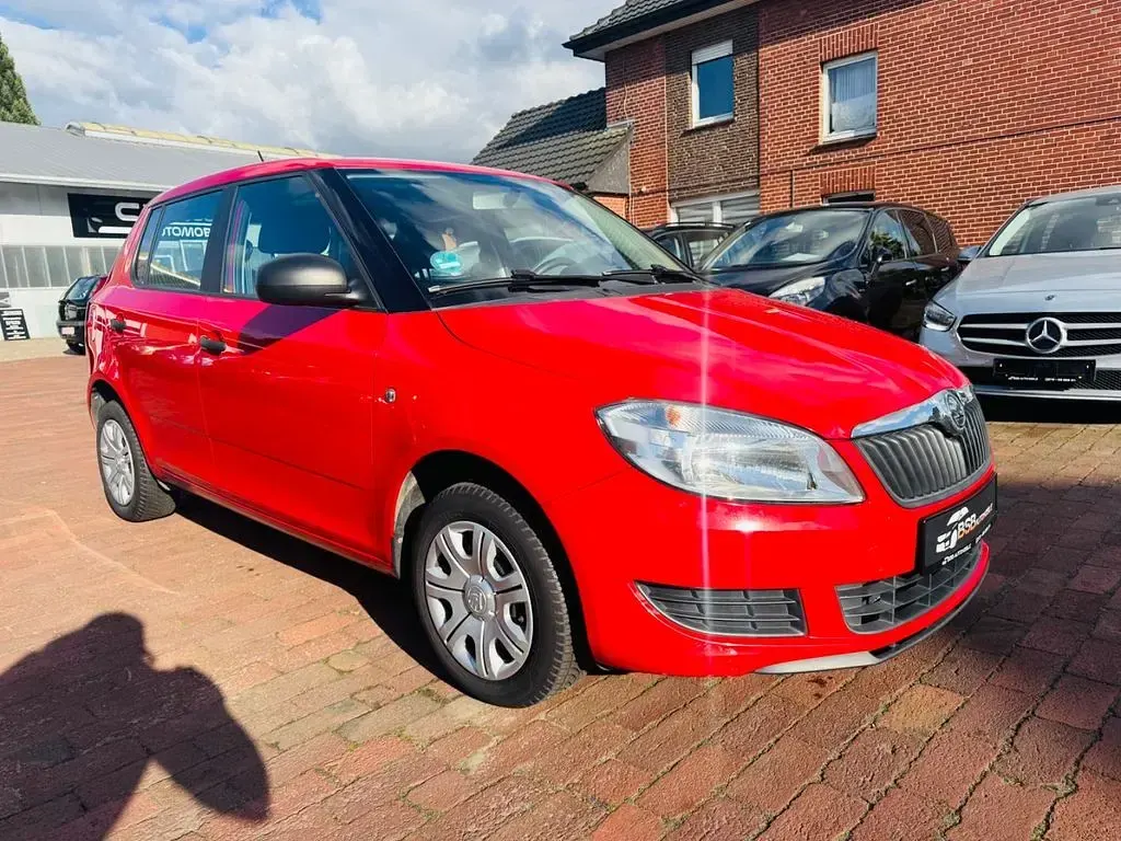 Gebraucht Skoda Fabia Cool Edition 69 PS (50 kW) 2013 Rot Limousine