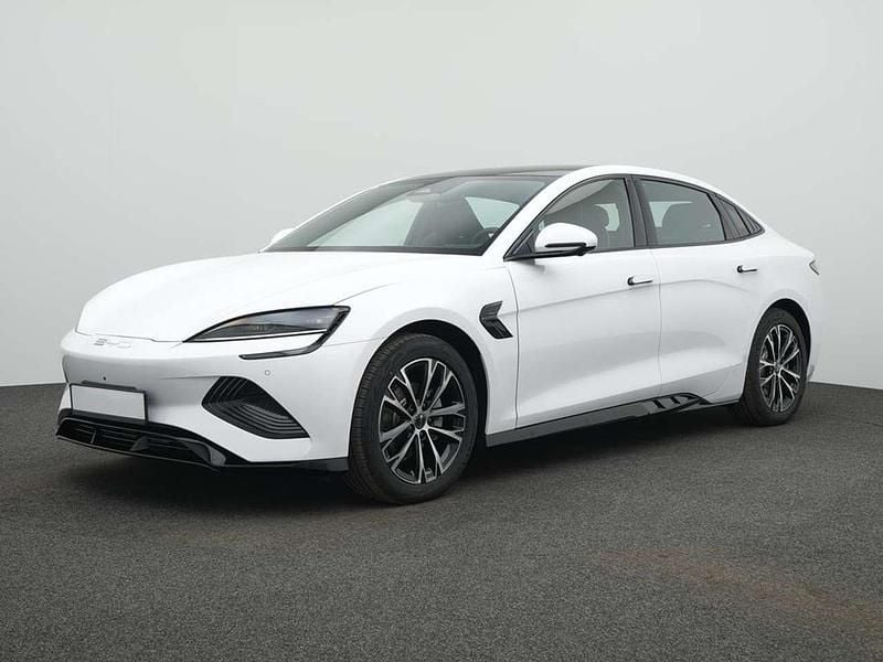 Gebraucht BYD Seal Comfort 169 kW (231 PS) 2025 Polar white Limousine