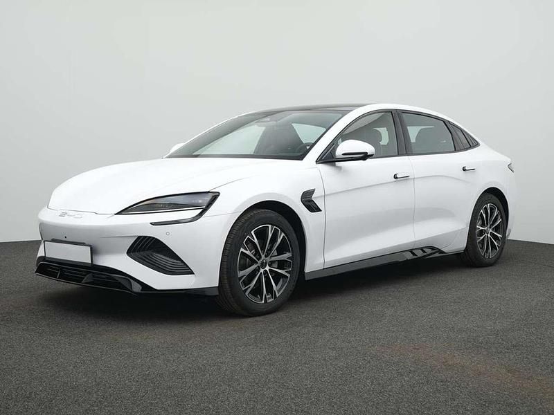 Polar white Gebraucht 2025 BYD Seal Comfort Limousine | 33.990 € - Bild 1/4