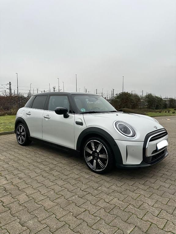 Gebraucht Mini Cooper 136 PS (100 kW) 2021 Silber Kleinwagen