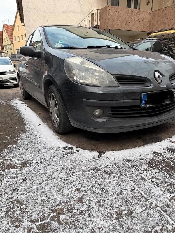 Gebraucht Renault Clio II 111 PS (81 kW) 2007 Grau Limousine