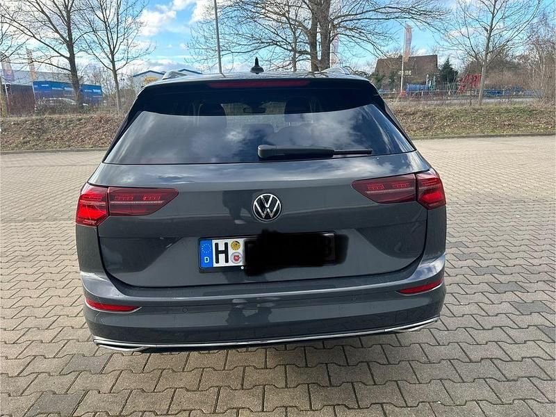 Gebraucht VW Golf VIII Move 150 PS (110 kW) 2024 Grau Kombi