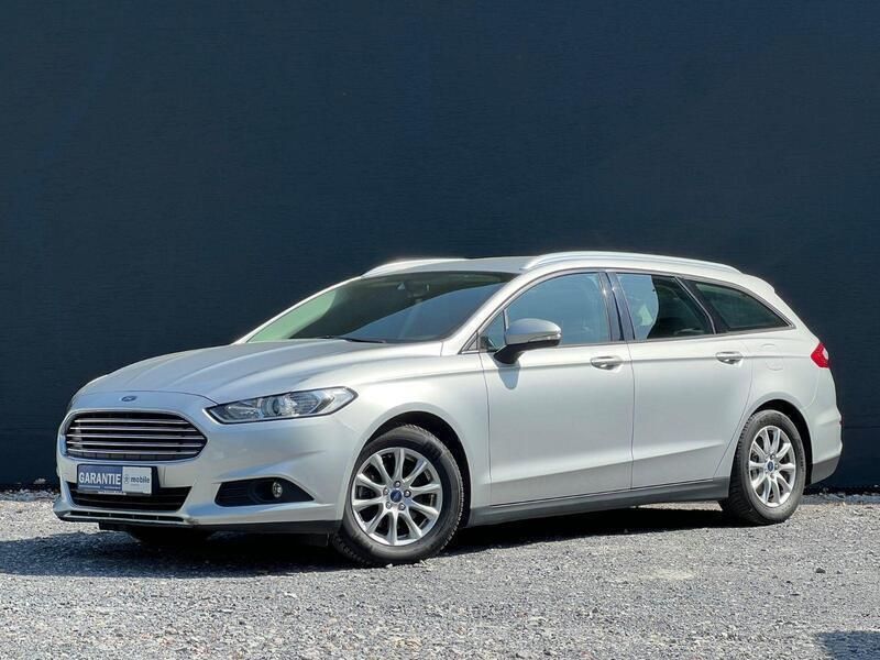 Polarsilber metallic Gebraucht 2015 Ford Mondeo Trend Kombi | 7.990 € (Fairer Preis) - Bild 1/4