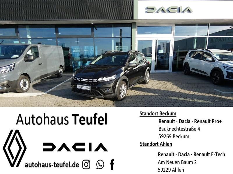 Schwarz Gebraucht 2023 Dacia Sandero Expression Limousine | 14.990 € (Guter Preis) - Bild 1/4
