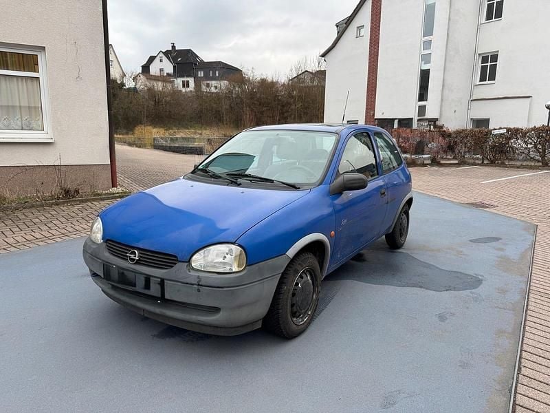 Gebraucht Opel Corsa 54 PS (39 kW) 1998 Blau Kleinwagen