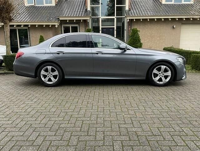 Gebraucht Mercedes E200 AMG line 150 PS (110 kW) 2017 Grau Limousine