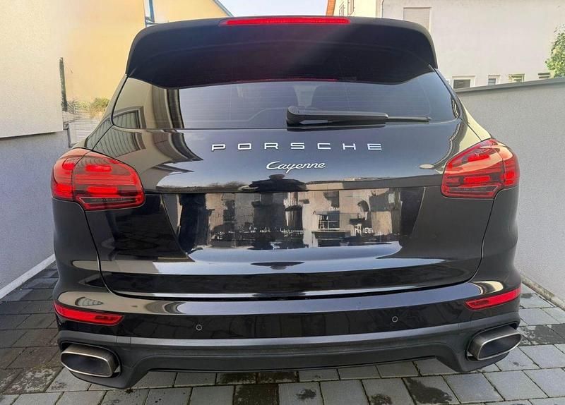 Second-hand Porsche Cayenne 262 CP (192 kW) 2014 Negru SUV