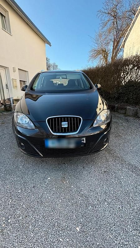 Gebraucht Seat Altea XL 125 PS (91 kW) 2012 Schwarz Van / Kleinbus