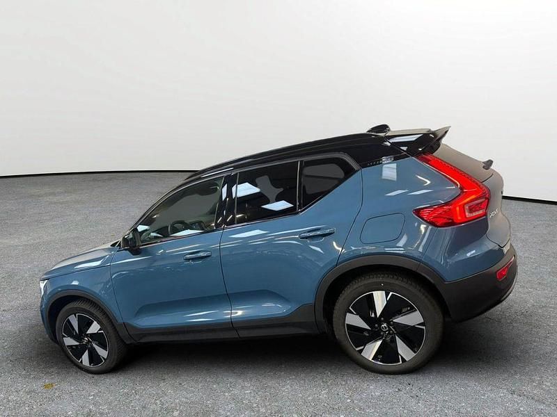 Gebraucht Volvo XC40 Plus 185 kW (252 PS) 2024 Blau SUV