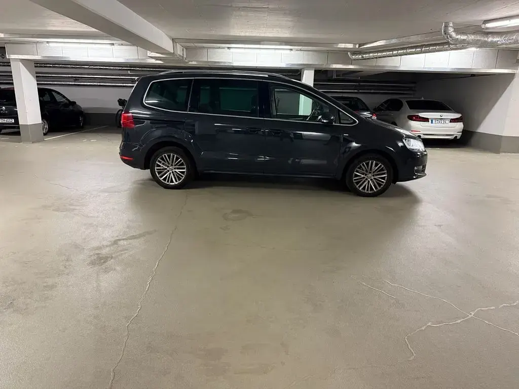 Gebraucht VW Sharan Match 177 PS (130 kW) 2015 Grau Van / Kleinbus