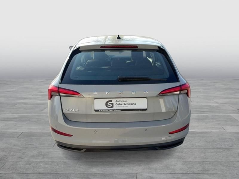 Gebraucht Skoda Scala Ambition 110 PS (80 kW) 2022 Stahlgrau Kleinwagen