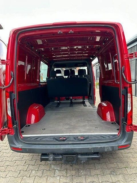 Rot Gebraucht 2020 Mercedes Sprinter Van | 29.155 € (Superpreis) - Bild 1/4