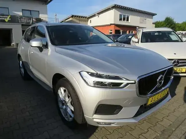 Second-hand Volvo XC60 Momentum 197 CP (144 kW) 2020 Argintiu SUV