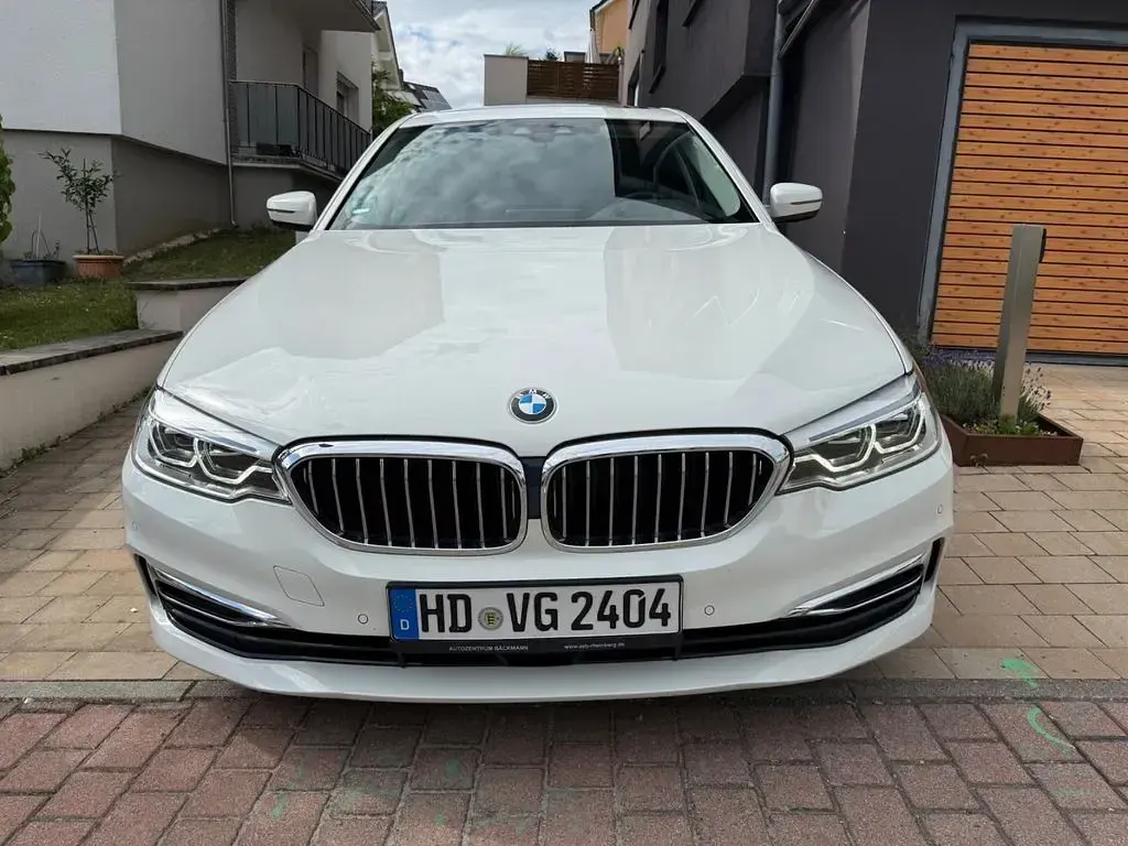 Gebraucht BMW 530 Luxury Line 252 PS (185 kW) 2018 Weiß Limousine
