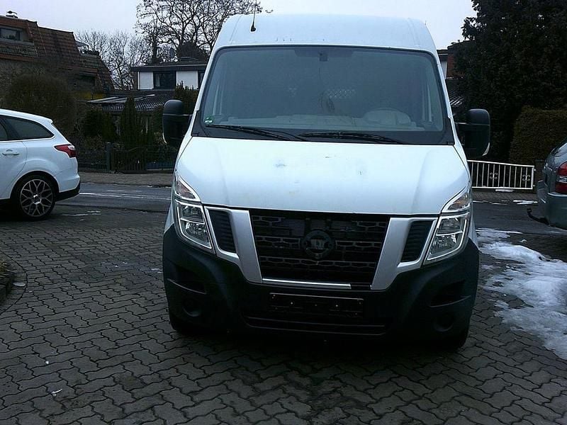Weiß Gebraucht 2017 Nissan NV400 Comfort Van | 9.870 € (Superpreis) - Bild 1/4