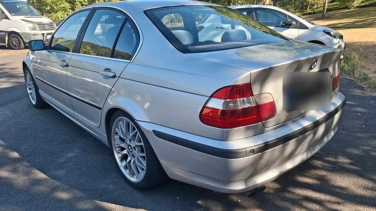 Gebraucht BMW 320 170 PS (125 kW) 2002 Silber Limousine
