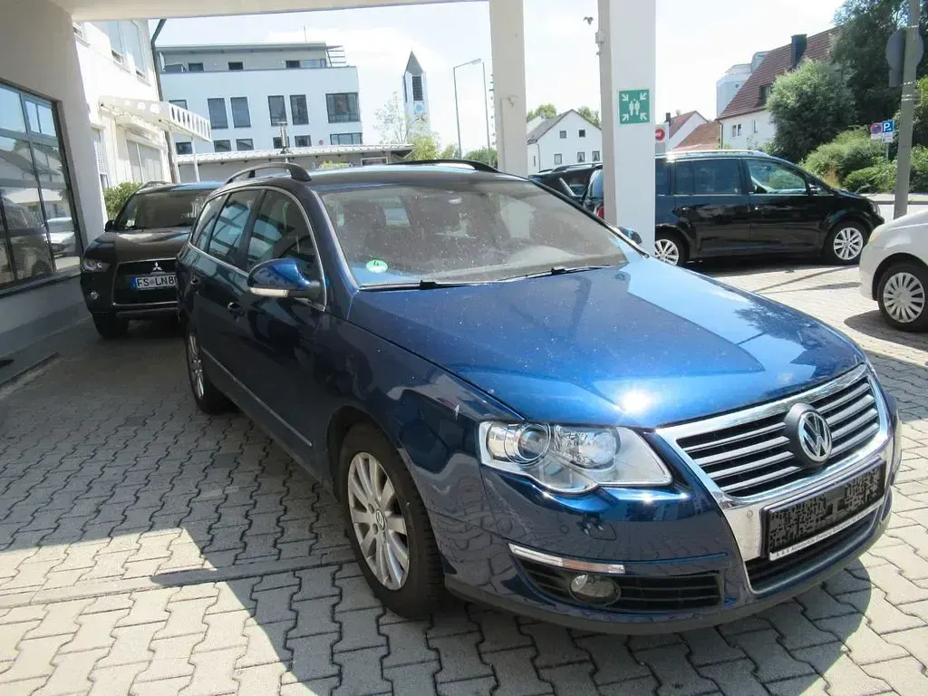 Gebraucht VW Passat Comfortline 140 PS (102 kW) 2005 Blau Kombi