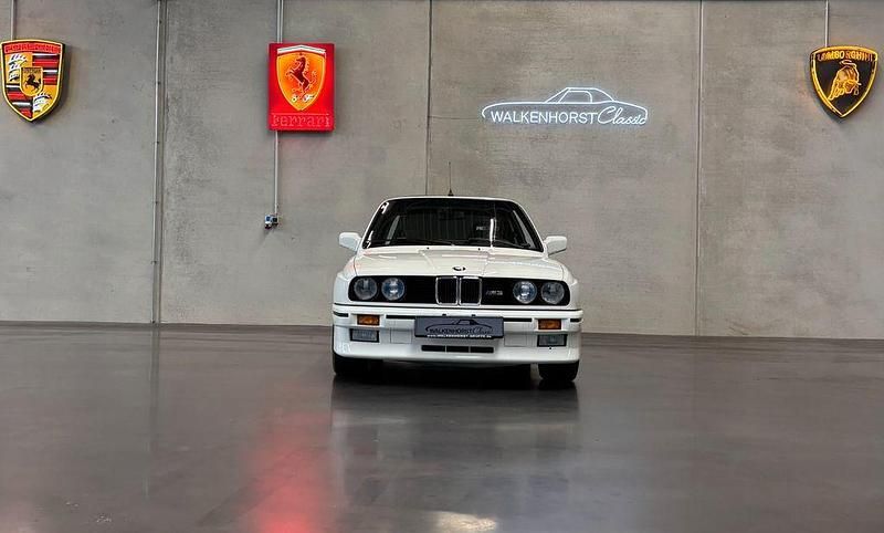 Second-hand BMW M3 Performance 215 CP (158 kW) 1987 Alb Coupe
