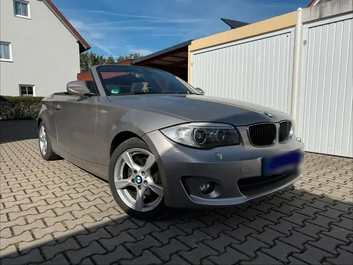 Occasion BMW 118 Cabriolet 143 ch (105 kW) 2012 Argent Cabriolet