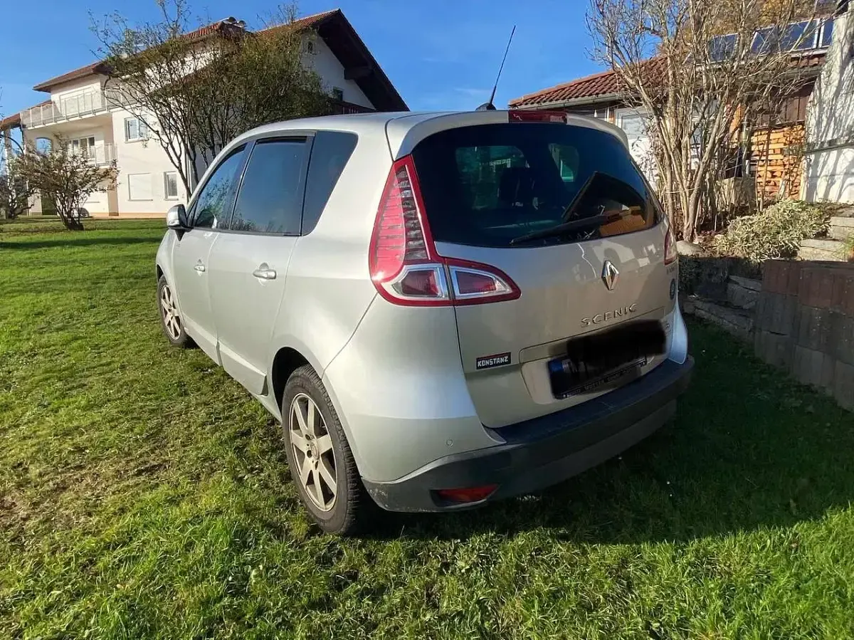 Gebraucht Renault Scénic III Dynamique 110 PS (80 kW) 2011 Grau Kombi