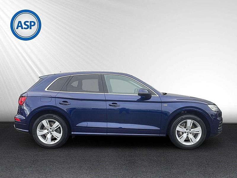 Gebraucht Audi Q5 S-Line 252 PS (185 kW) 2020 Blau (navarrablau metallic) SUV