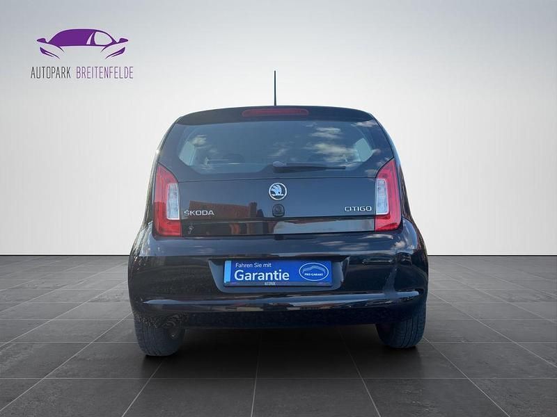 Gebraucht Skoda Citigo Active 60 PS (44 kW) 2014 Deepschwarz perleffekt Kleinwagen
