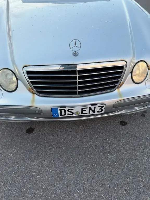 Używany Mercedes E280 Elegance 204 KM (150 kW) 2002 Srebrny Sedan/Limuzyna