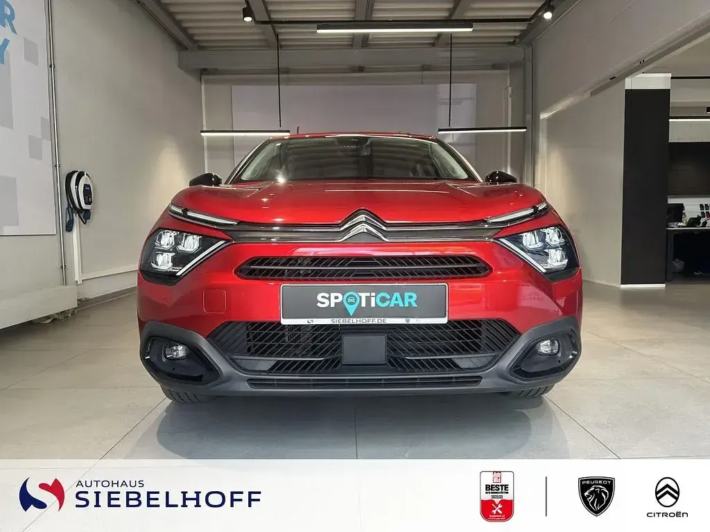 Gebraucht Citroën e-C4 Feel 100 kW (136 PS) 2023 Elixir rot Limousine