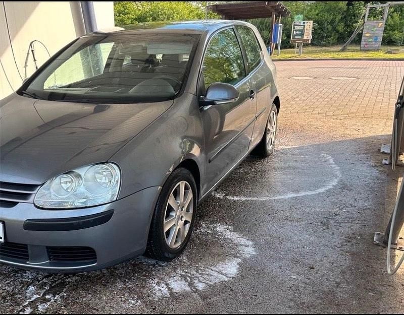 Gebraucht 2004 VW Golf V Coupé | 600 € (Guter Preis) - Bild 1/4