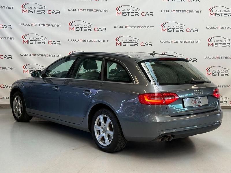 Gebraucht Audi A4 Attraction 143 PS (105 kW) 2013 Grau Kombi