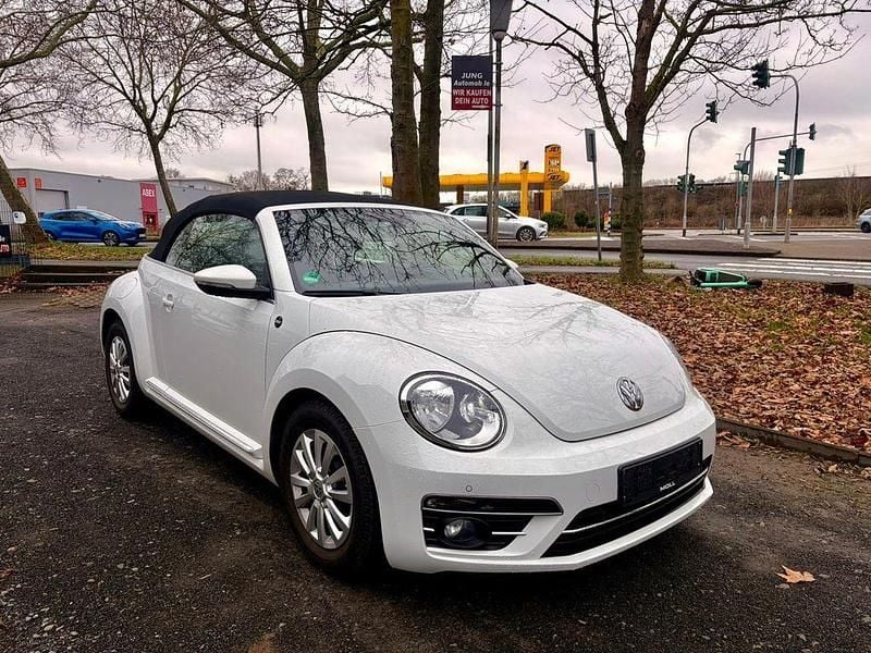 Gebraucht VW Beetle Cabriolet Design 105 PS (77 kW) 2018 Weiß Cabrio