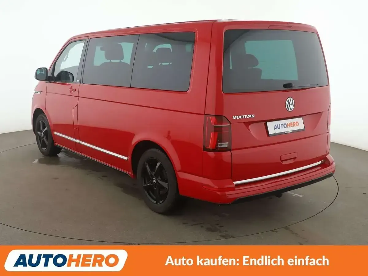 Używany VW Multivan Generation Six 204 KM (150 kW) 2022 Czerwony Minivan
