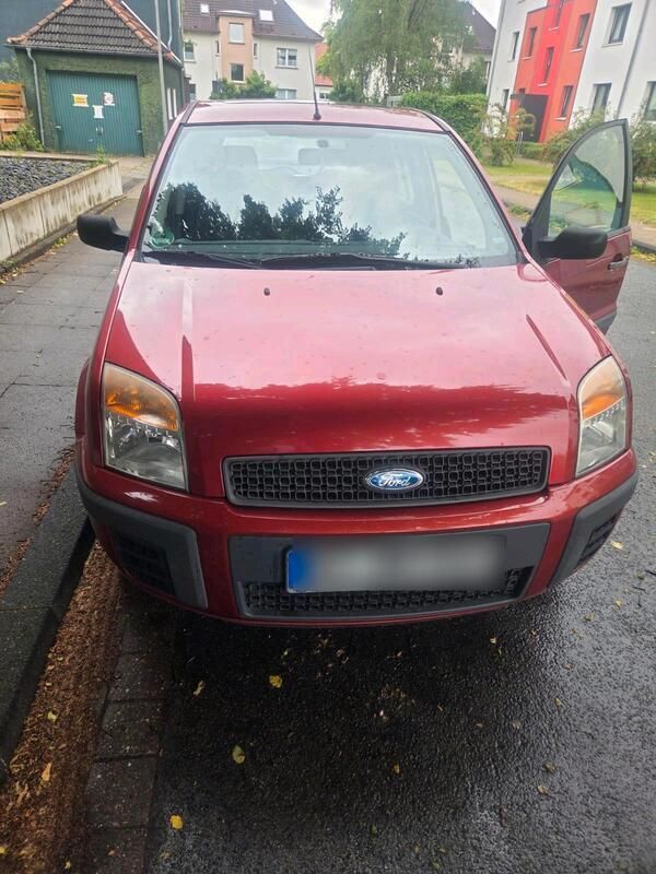 Orange Gebraucht 2006 Ford Fusion Ambiente Kleinwagen | 1.400 € (Guter Preis) - Bild 1/4