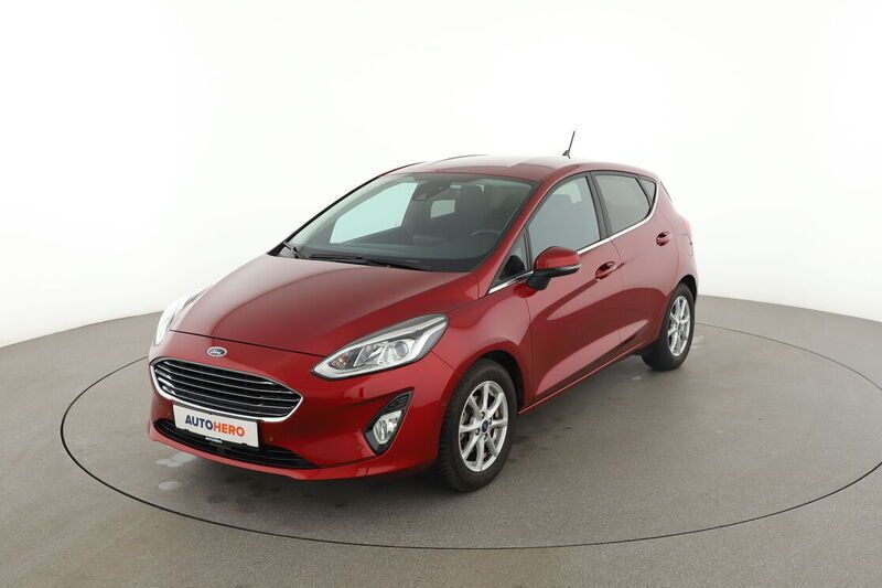 Rot Gebraucht 2020 Ford Fiesta Titanium Kleinwagen | 14.660 € (Guter Preis) - Bild 1/4