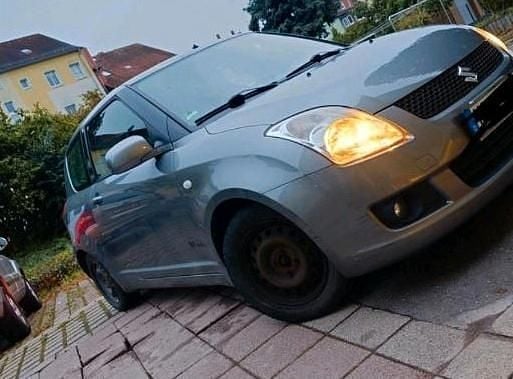 Gebraucht Suzuki Swift 102 PS (75 kW) 2008 Grau Kleinwagen