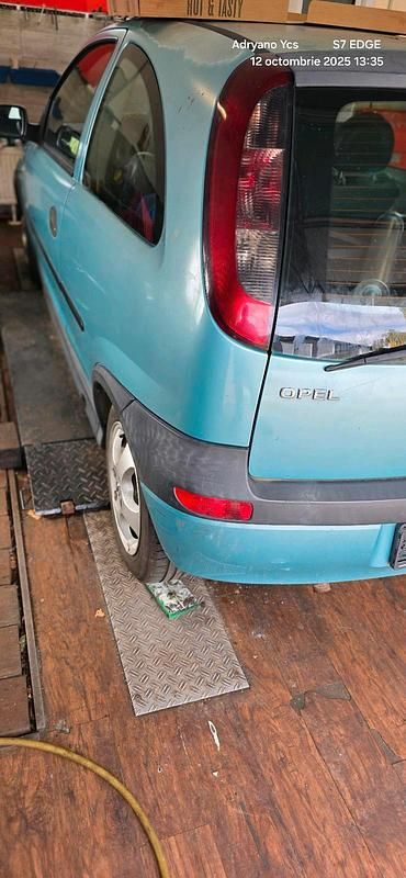 Grün Gebraucht 2002 Opel Corsa Kleinwagen | 200 € (Superpreis) - Bild 1/2