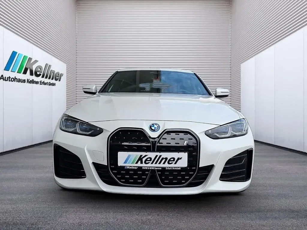 Gebraucht BMW i4 M Sport 210 kW (286 PS) 2023 Weiß Limousine
