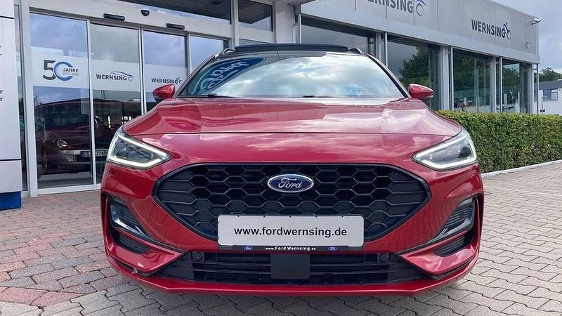 Usata Ford Focus ST-Line X 155 CV (114 kW) 2022 Rosso Station wagon