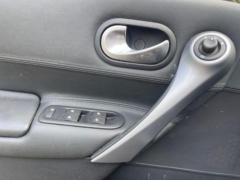 Gebraucht Renault Mégane Cabriolet Dynamique 111 PS (81 kW) 2007 Schwarz Cabrio