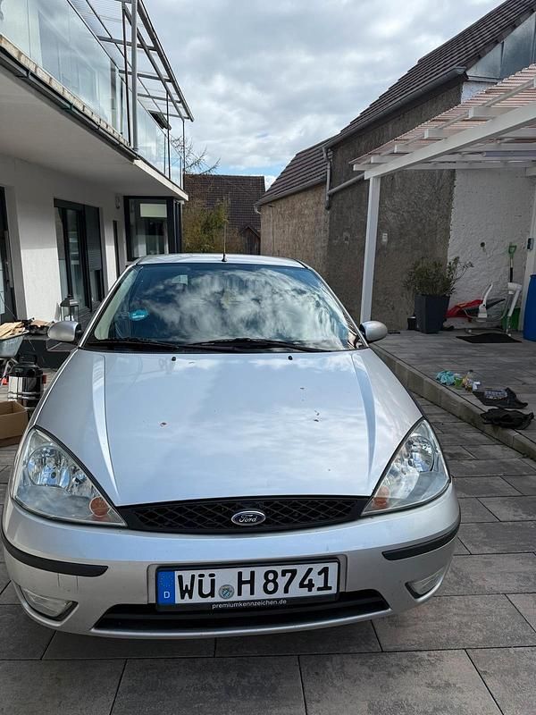 Gebraucht Ford Focus 80 PS (58 kW) 2004 Kleinwagen