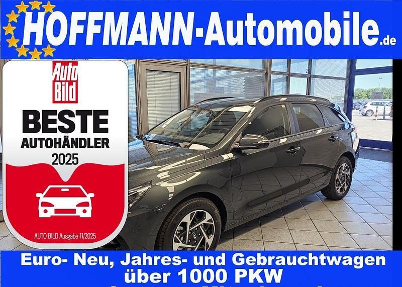 Grün Neu 2025 Hyundai i30 Kombi | 22.950 € (Superpreis) - Bild 1/4