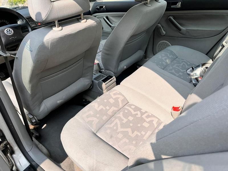 Gebraucht VW Bora Basis 105 PS (77 kW) 2000 Silber Limousine