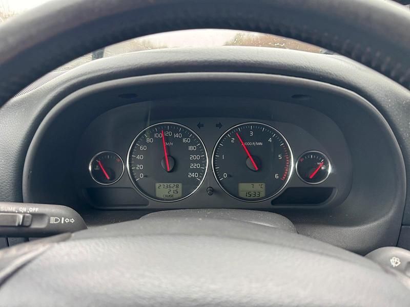 Gebraucht Volvo V40 115 PS (84 kW) 2003 Blau Kombi