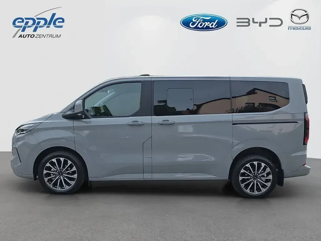 Neu Ford Tourneo Titanium 170 PS (125 kW) 2026 Gray matter Van / Kleinbus