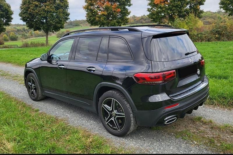 Gebraucht Mercedes GLB220 AMG line 190 PS (139 kW) 2021 Schwarz SUV