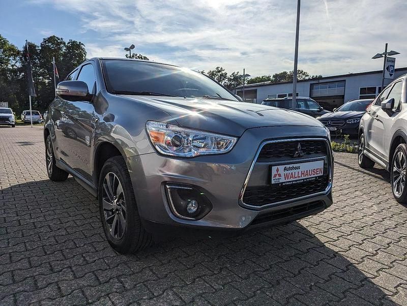 Gebraucht Mitsubishi ASX 117 PS (86 kW) 2015 Platinumgrau (metallic) SUV