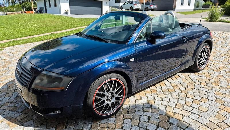 Second-hand Audi TT 150 CP (110 kW) 2002 Albastru Coupe