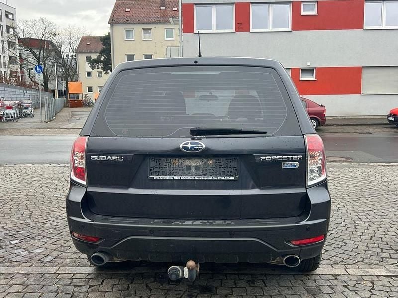 Gebraucht Subaru Forester Comfort 147 PS (108 kW) 2011 Grau SUV