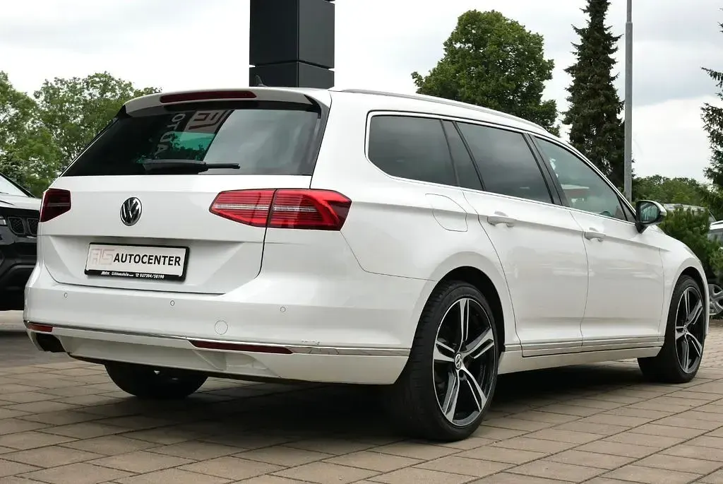 Gebraucht VW Passat Highline 190 PS (139 kW) 2015 Weiß Kombi